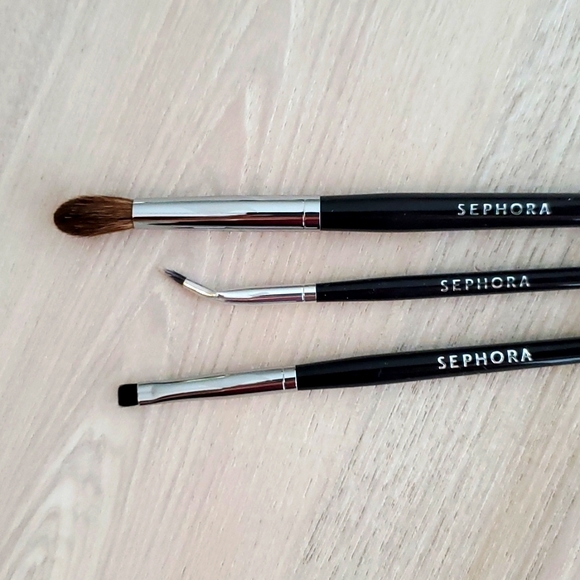 Brand New! Bundle of 3 Sephora Makeup Brushes - Picture 2 of 3
